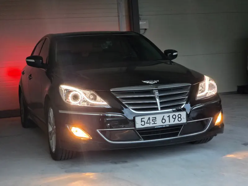 Купить Hyundai Genesis Gyeongbuk из Кореи