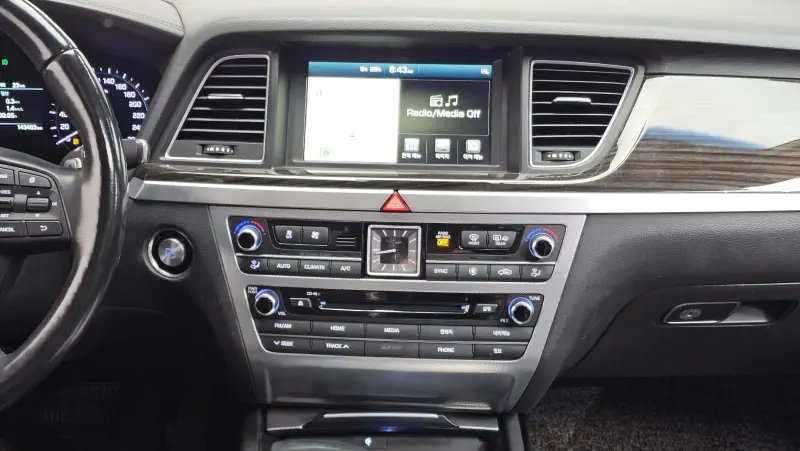 Genesis G80
