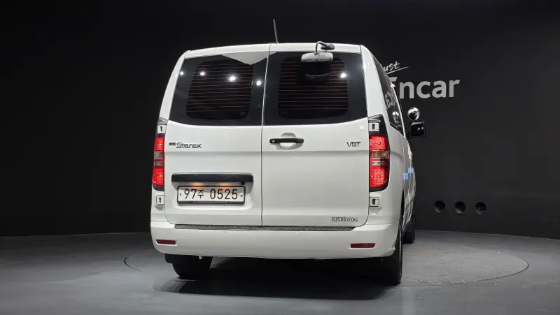 Hyundai Grand Starex