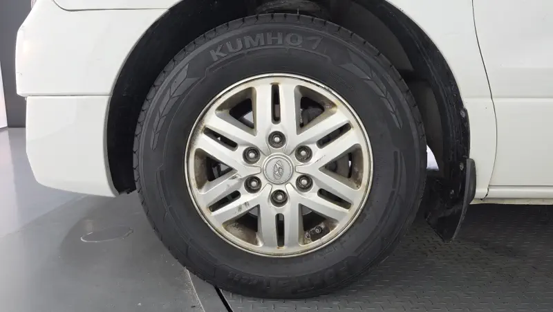 Hyundai Grand Starex