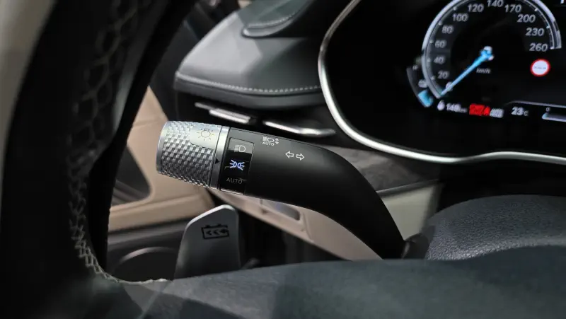 Genesis Electrified G80
