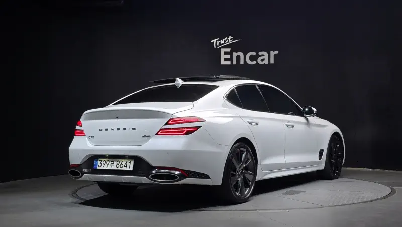 Genesis G70