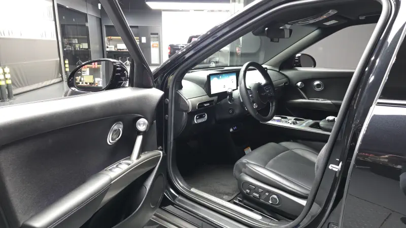Genesis GV60