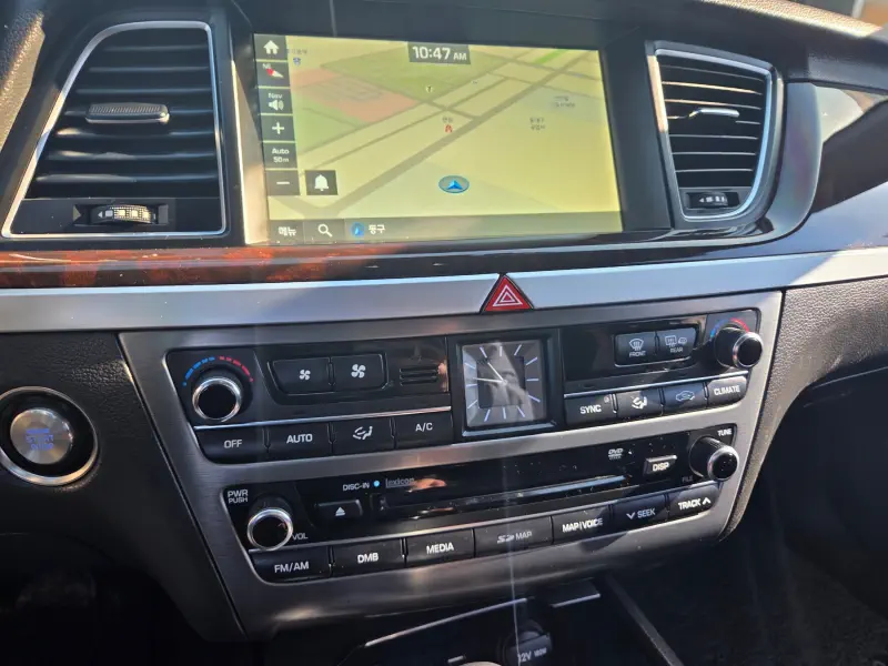 Hyundai Genesis