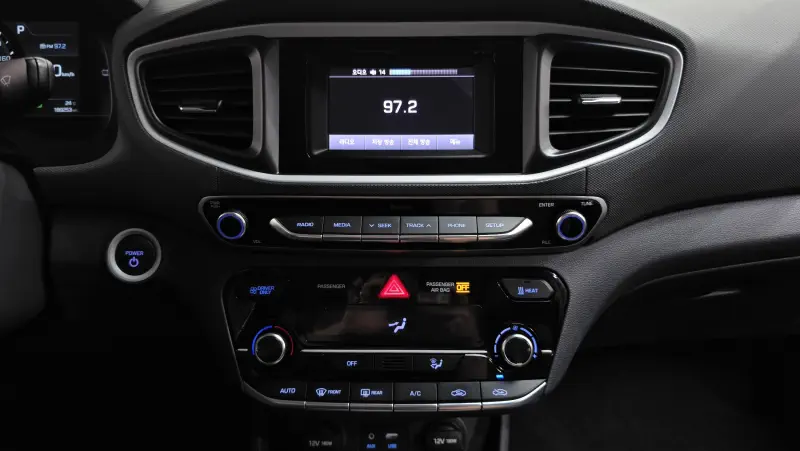 Hyundai Ioniq