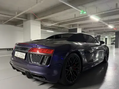 Audi R8