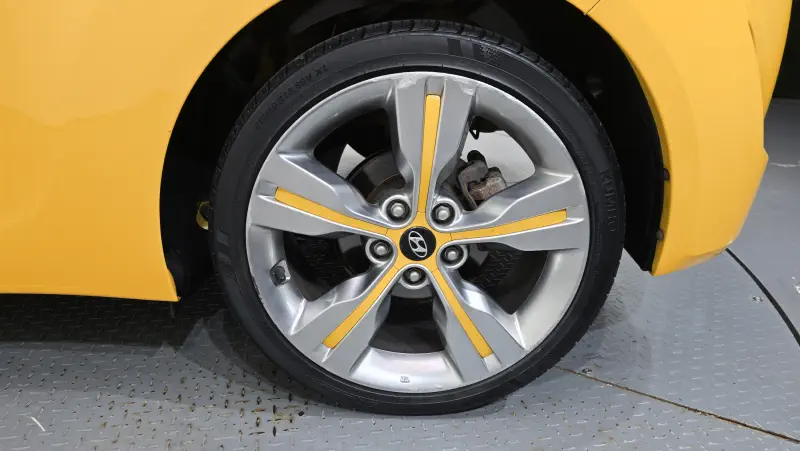 Hyundai Veloster