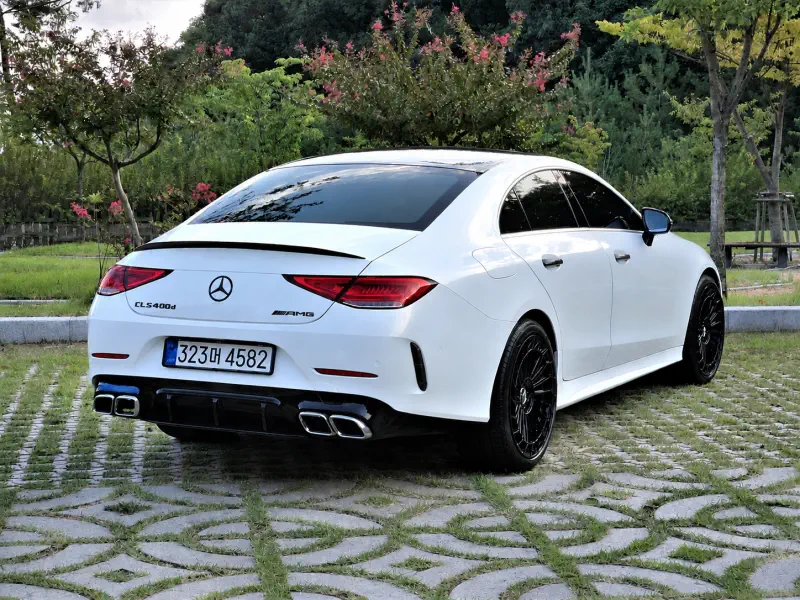 Mercedes-Benz CLS-Class