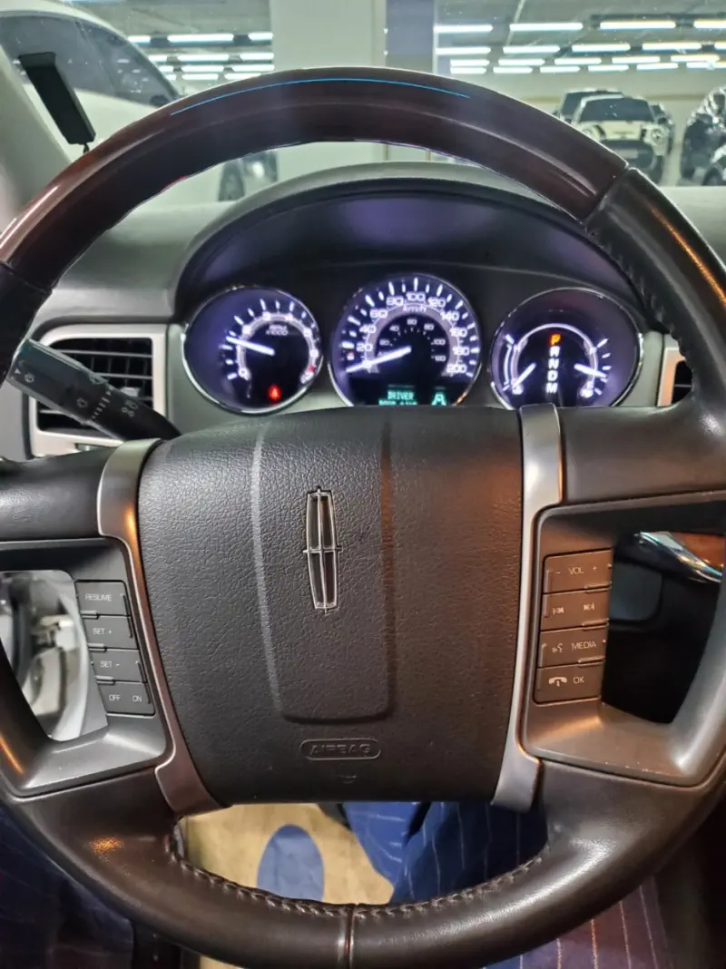 Lincoln Mkz