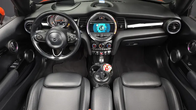 MINI Cabrio
