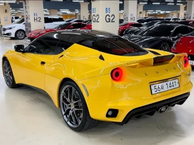 Lotus EVORA