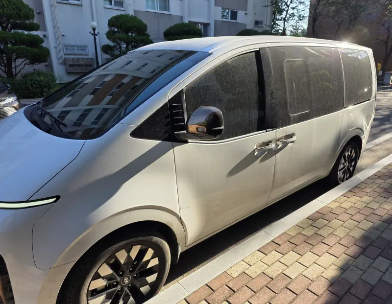 Hyundai Staria