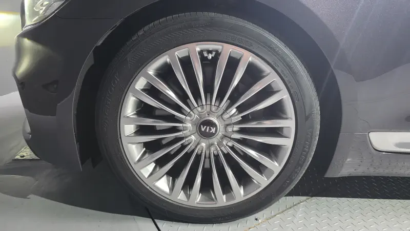 Kia K9
