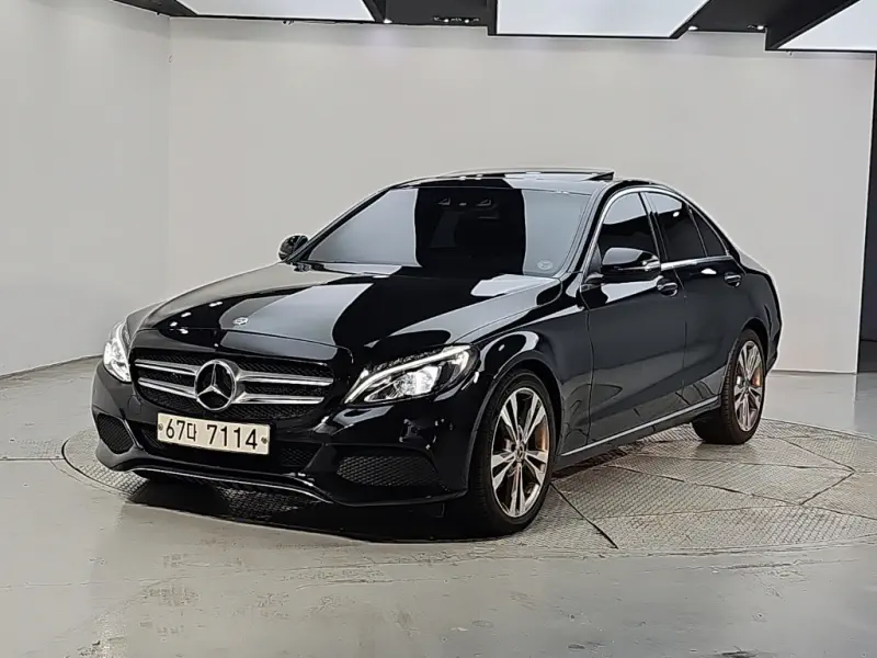 Mercedes-Benz C-Class