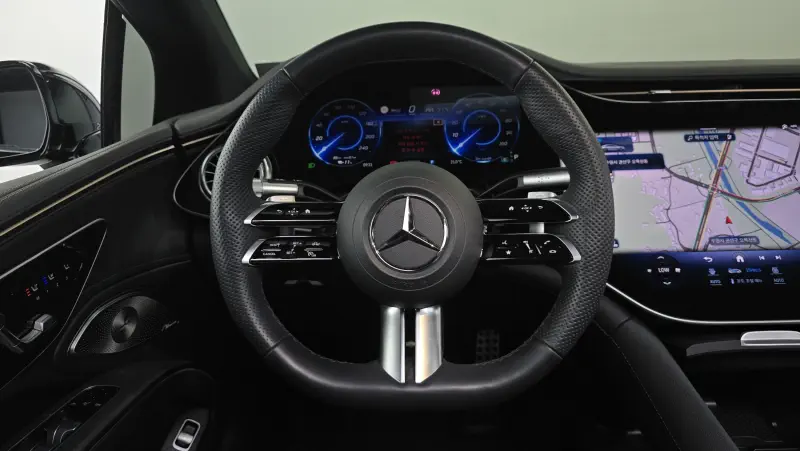 Mercedes-Benz EQS