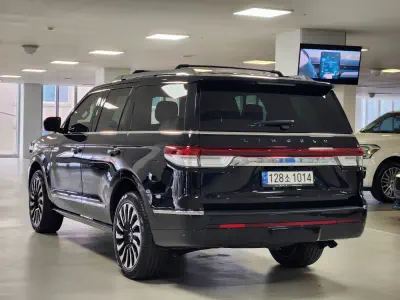Lincoln Navigator