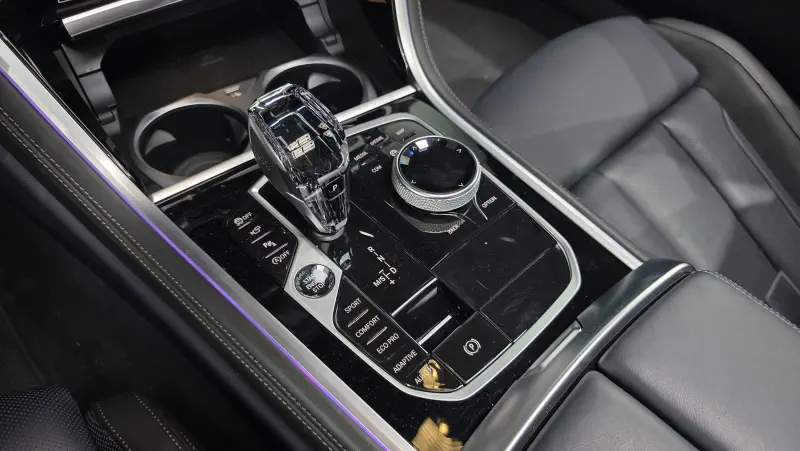 BMW 8-Series