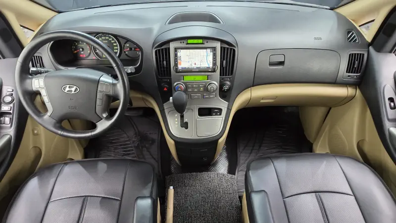 Hyundai Grand Starex