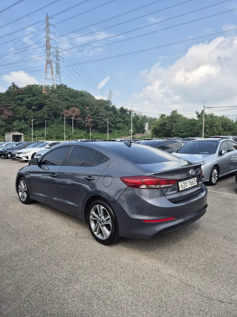 Hyundai AVANTE