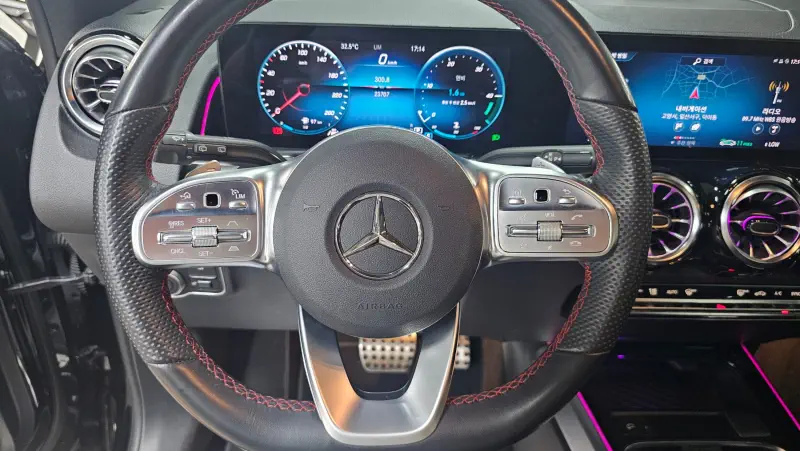 Mercedes-Benz GLB-Class
