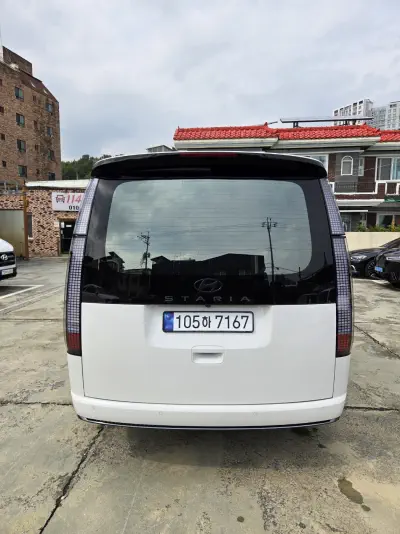 Hyundai Staria