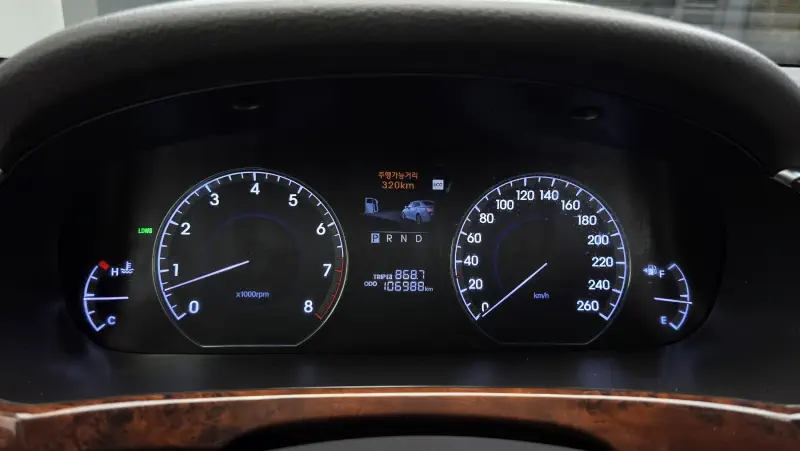 Hyundai Equus