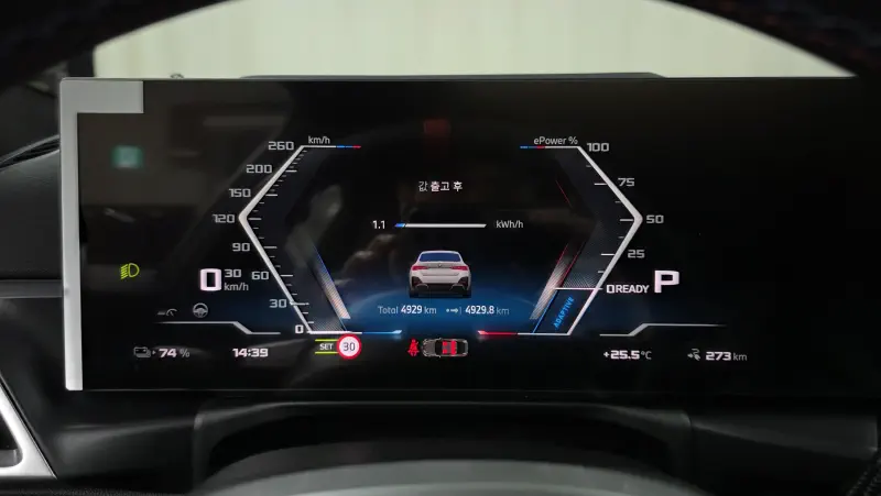BMW i4