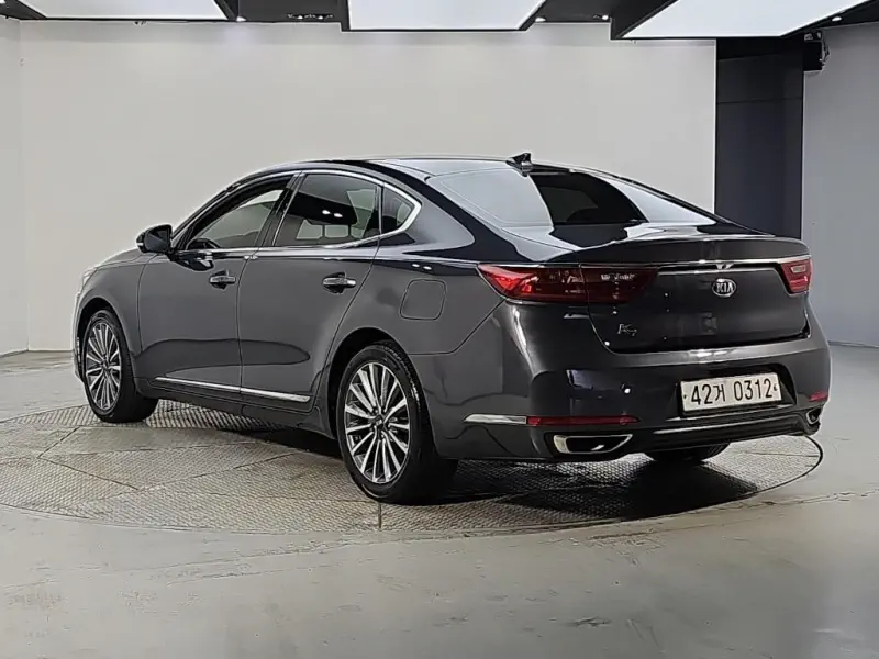 Kia K7