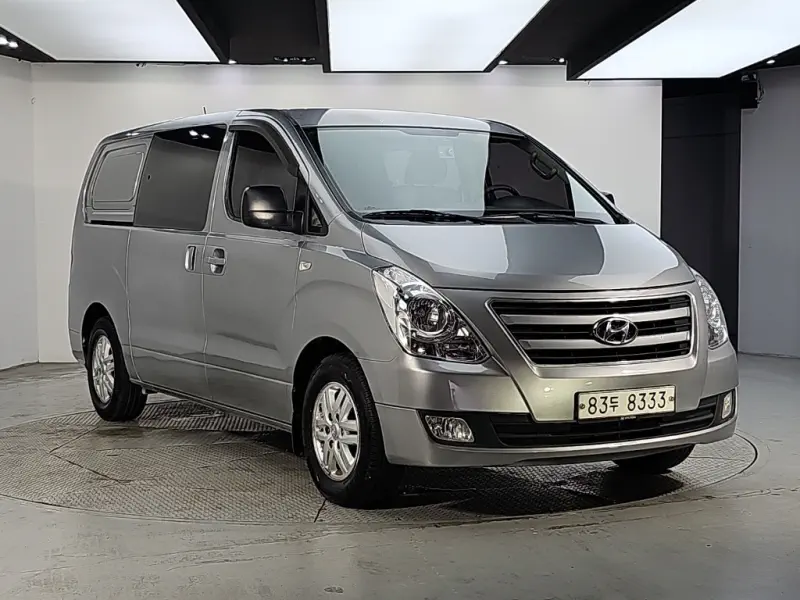 Hyundai Grand Starex