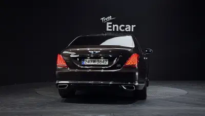 Genesis EQ900