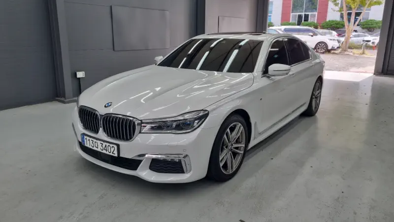 BMW 7-Series