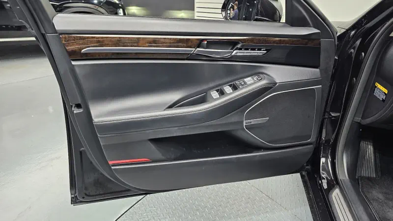Купить Genesis G90 Gyeonggi из Кореи