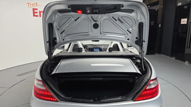 Mercedes-Benz SLK-Class
