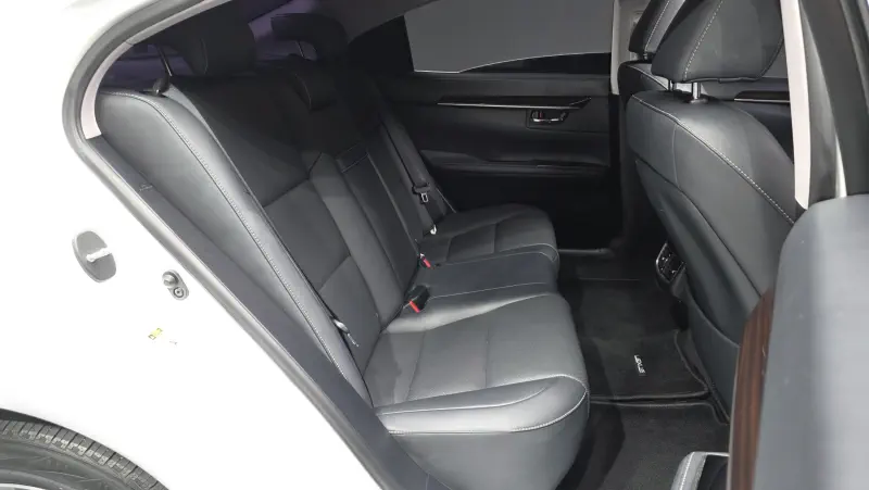 Lexus ES300h