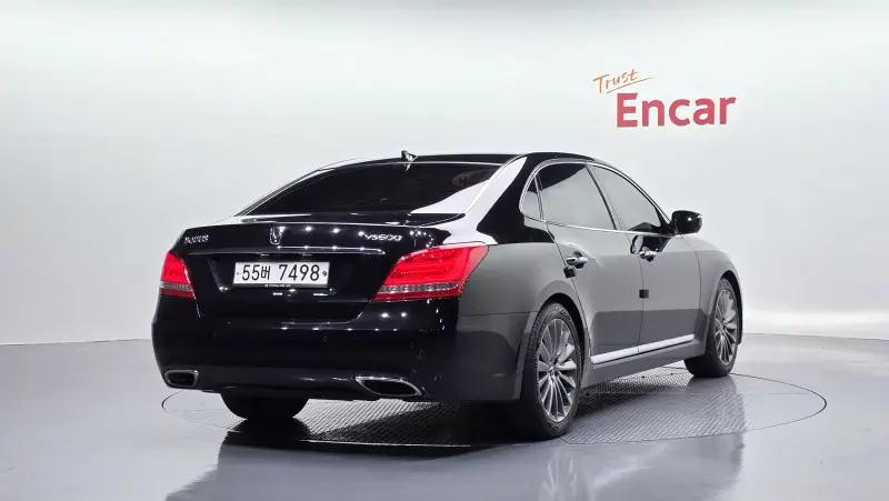 Hyundai Equus