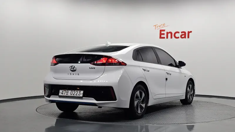 Hyundai Ioniq