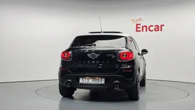 MINI Paceman