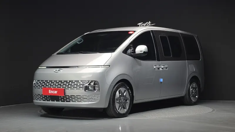 Hyundai Staria