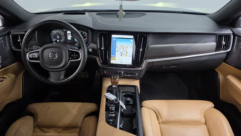 Volvo V90