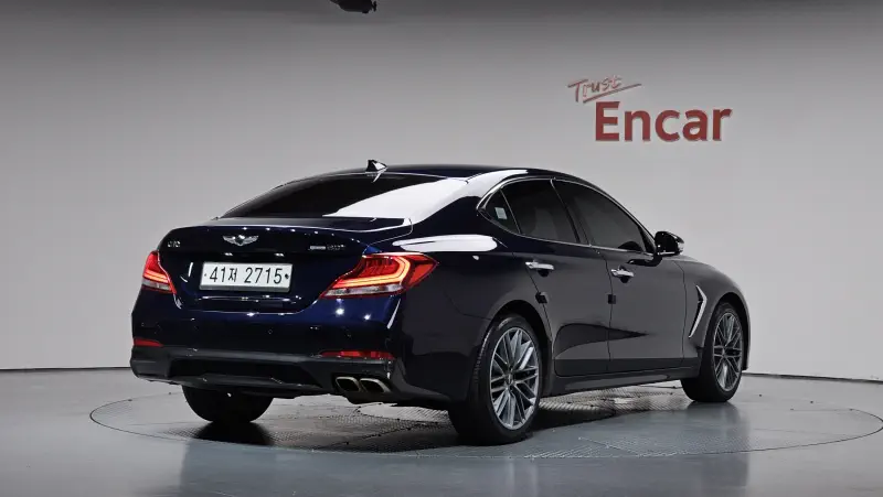 Genesis G70