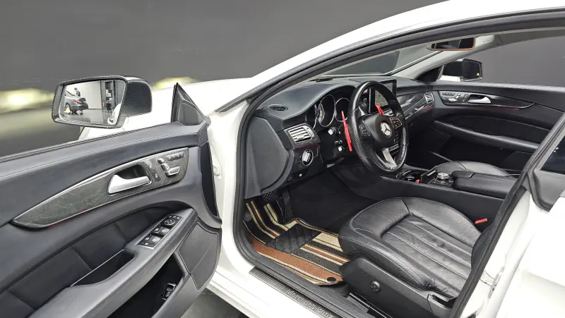 Mercedes-Benz CLS-Class