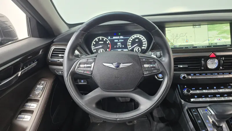 Genesis EQ900