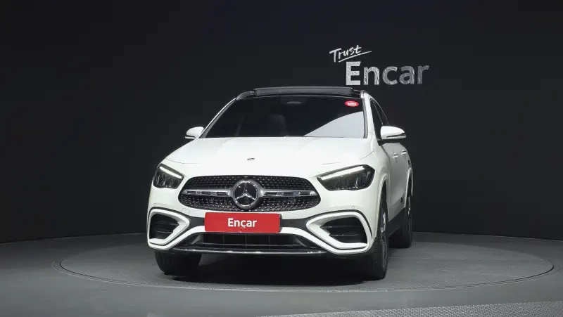 Mercedes-Benz GLA-Class