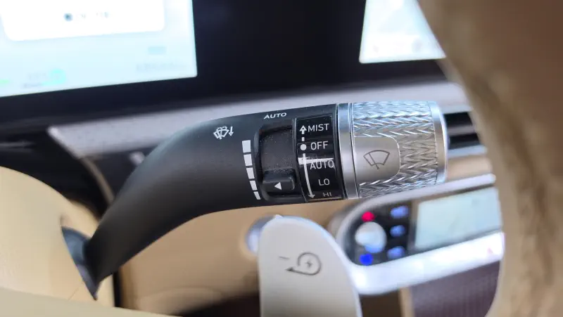 Genesis GV60