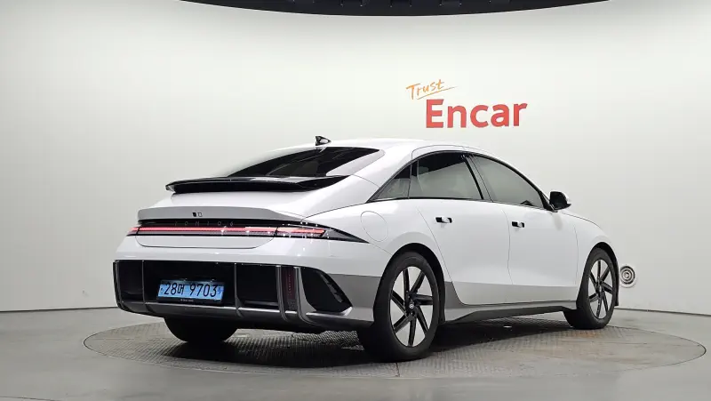 Hyundai Ioniq 6
