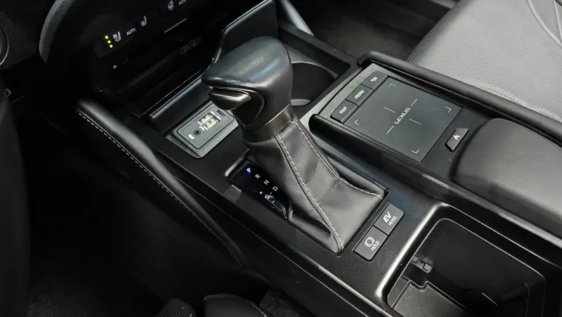 Lexus ES300h