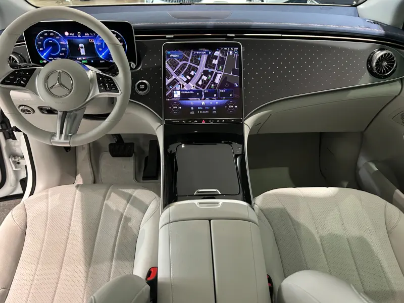 Mercedes-Benz EQE