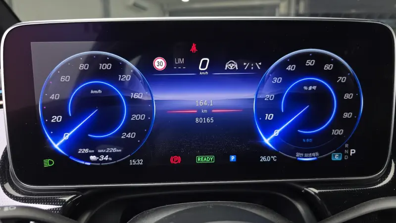 Mercedes-Benz EQS