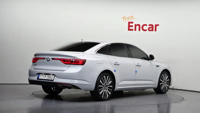 Renault Samsung SM6