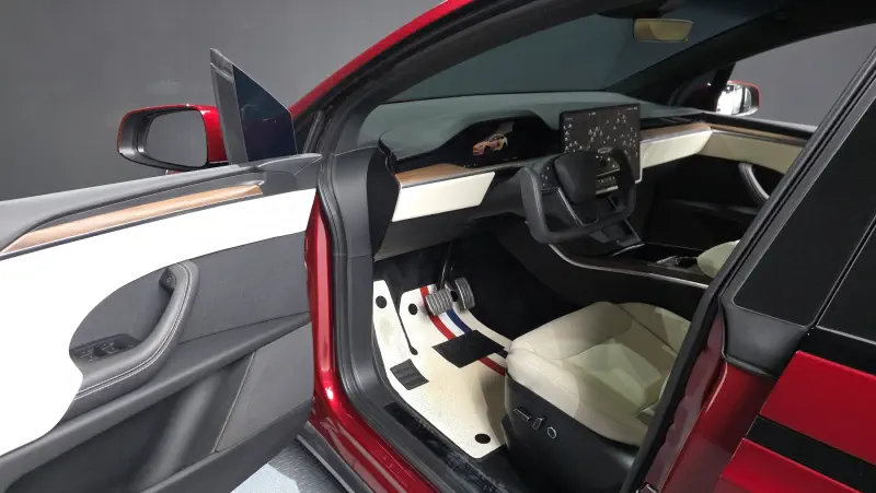 Tesla MODEL X